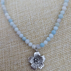 Dainty Green Color Flower Pendant Necklace Earring Set